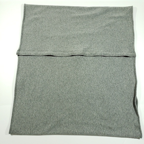 Lululemon vinyasa scarf Nice!! C4 - Picture 4 of 5